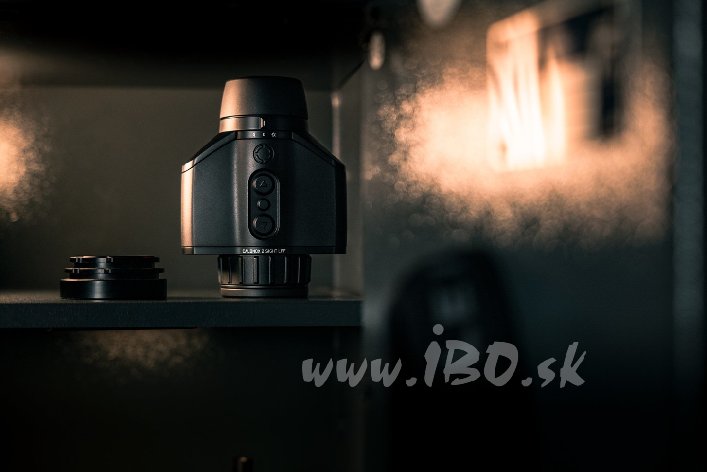 Termovizní předsádka Leica Calonox 2 Sight LRF - detekce na 2210 m
